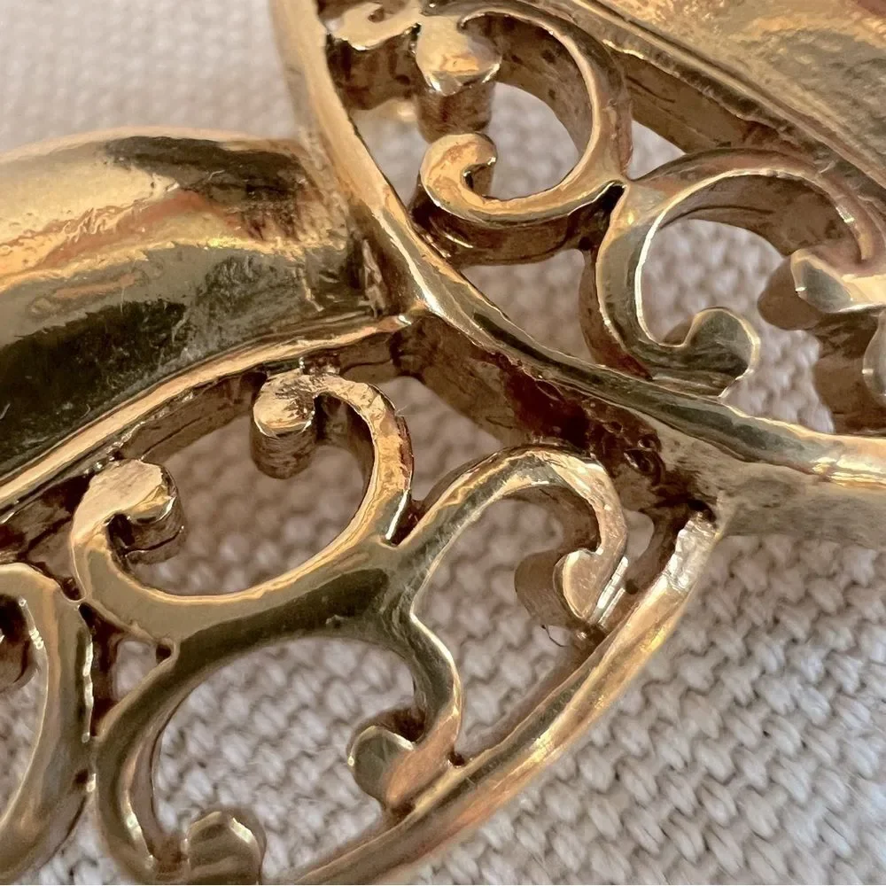 Vintage Gold Tone Boho Retro Dual Leaf Brooch Size 1.5”